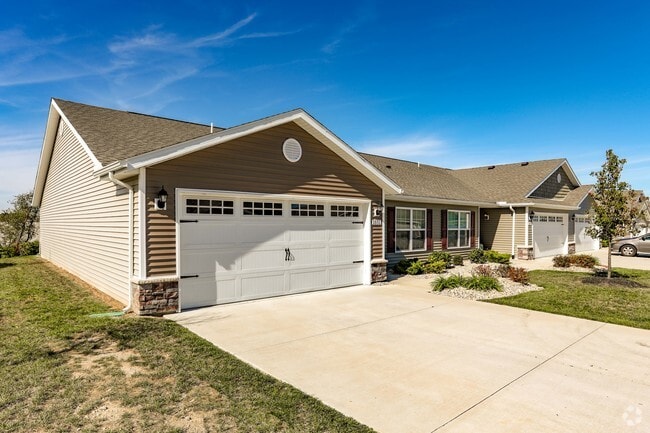 Photo - Redwood Fairborn