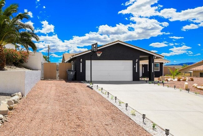 Building Photo - 3260 Silversmith Dr