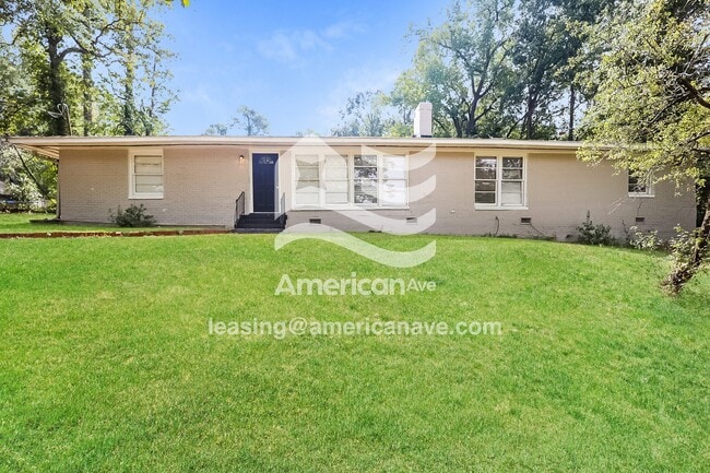 Building Photo - 3912 Mosley Dr