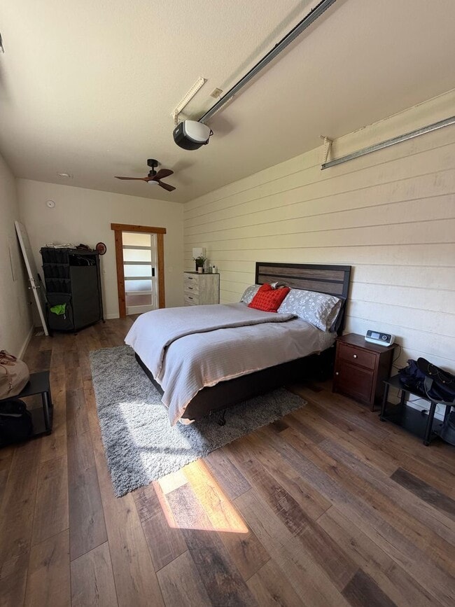 Photo - W Central Duplex Unit 3427 1/2