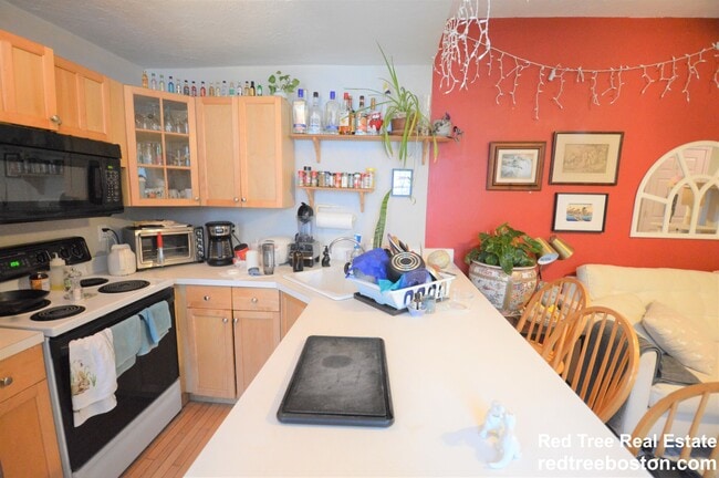 Photo - 43 Park Vale Ave Unit 3