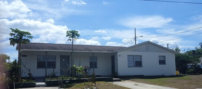 4131 Hancock Ave SE Unit 4131