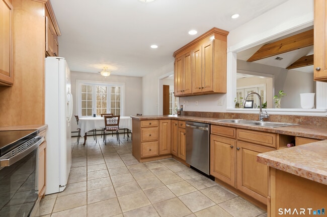 Photo - 4 Chatfield St