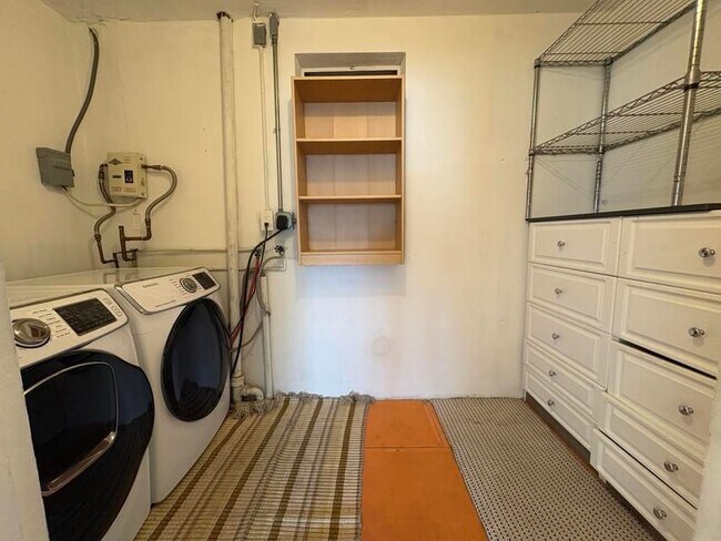 1032 NE 16th Terrace