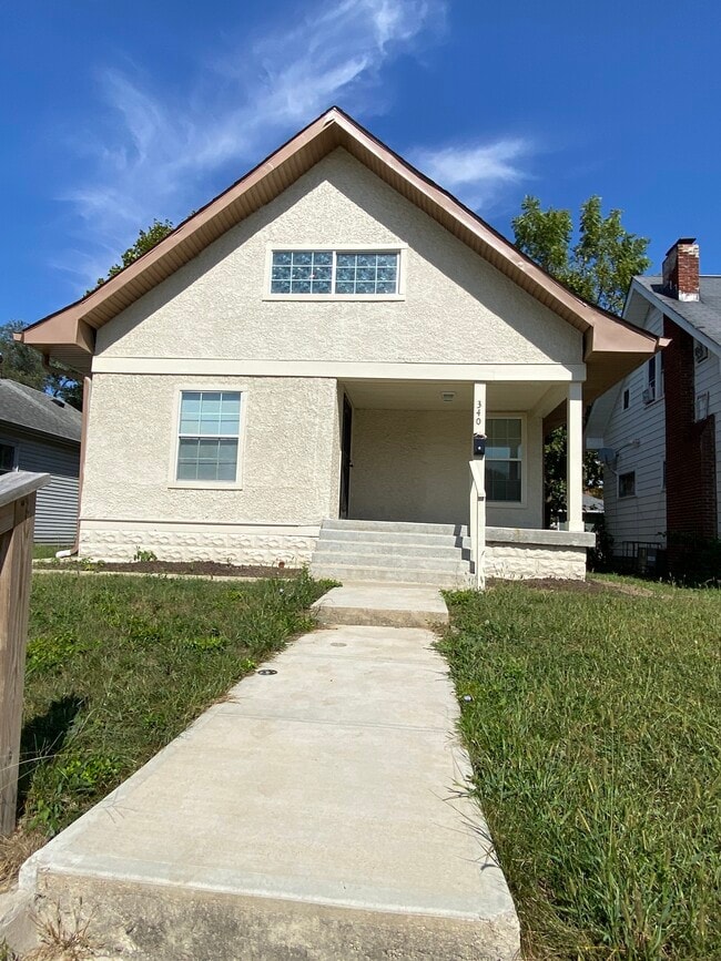 Photo - 340 W 38th St