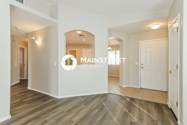 3 Bedroom Pet-Friendly Home in Tucson, AZ with Main Street Renewal
