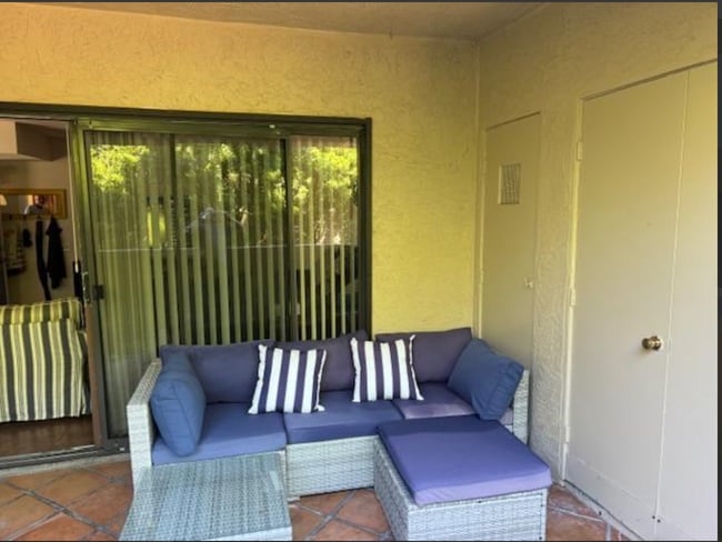 Building Photo - 13250 Wimberly Sq Unit 211