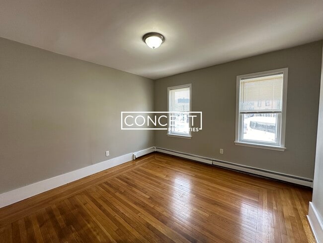 Building Photo - 75 Division St Unit 1-CP