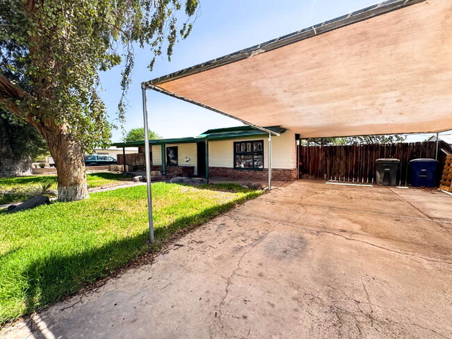 Photo - "Charming 3 Bedroom, 2 Bathroom Home with ...