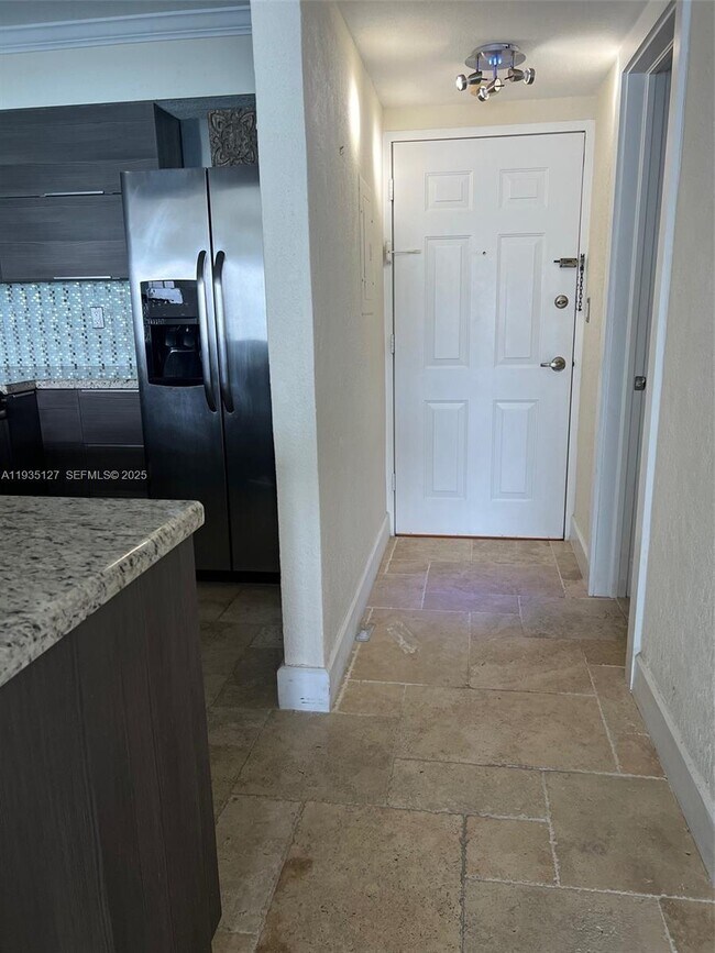 Photo - 2501 S Ocean Dr Unidad 1112