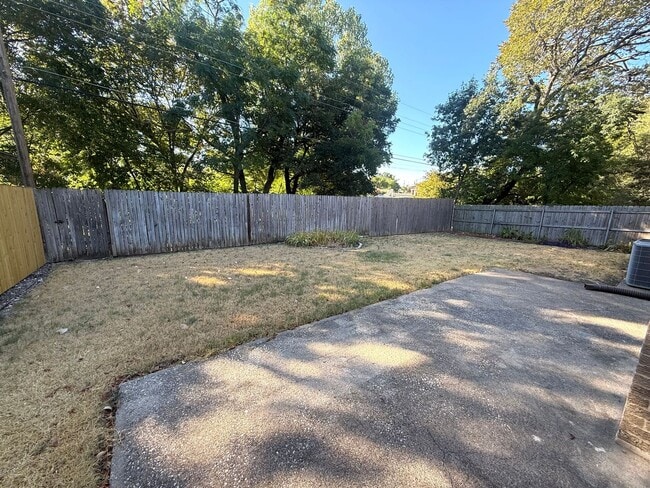 Photo - 241 Merribrook Trail