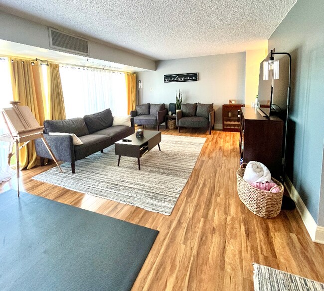 Photo - 411 Lakewood Cir Condo Unit C1202