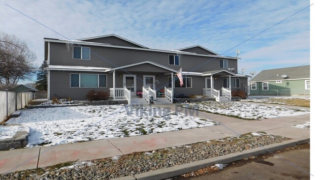 Building Photo - 3010-923-947 Unit 947