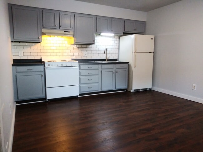 Building Photo - 112 S Main St Unit 112-B