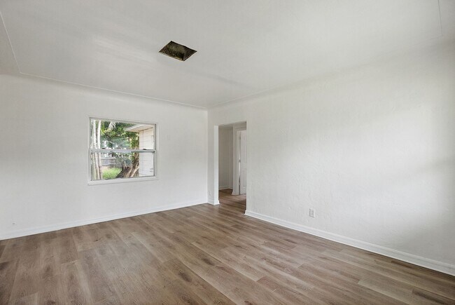 Photo - Revamped 2/1