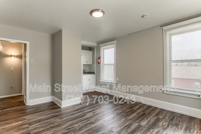Photo - 2108 Walnut St Unit Apt 4