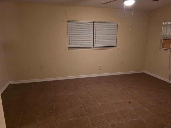 1808 Sammonds Rd