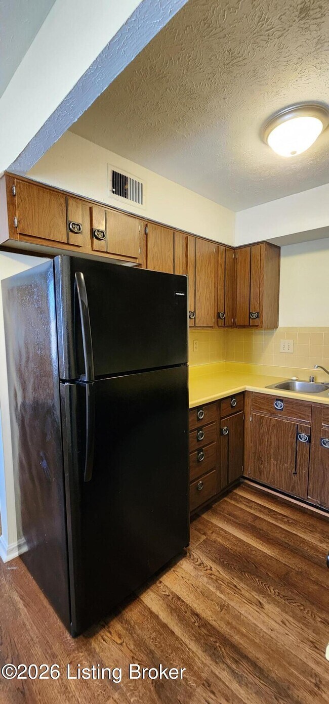 3212 Springfield Dr Unit 3