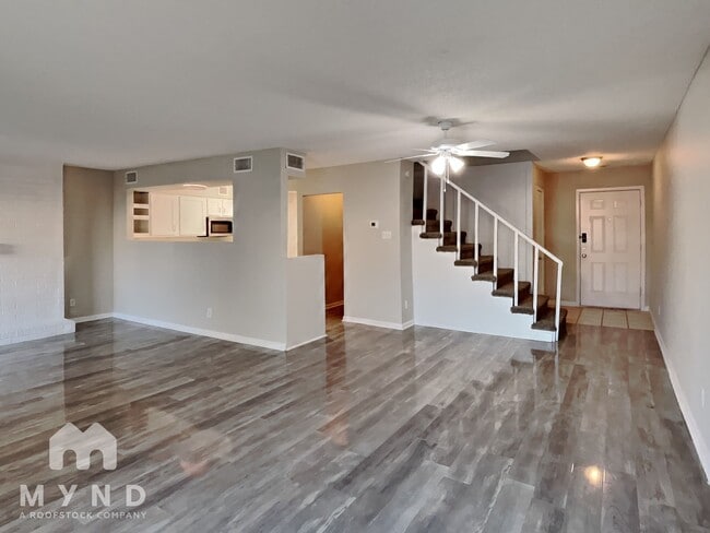 Photo - 3264 63rd St