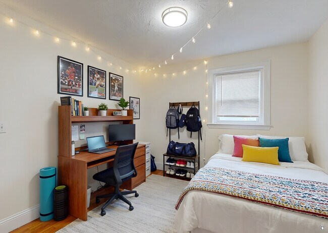 Photo - 73 Thatcher St Unit 202