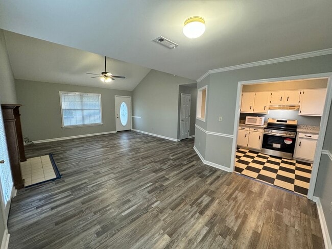 Photo - 3BR/2BA Home - IMMEDIATE MOVE IN