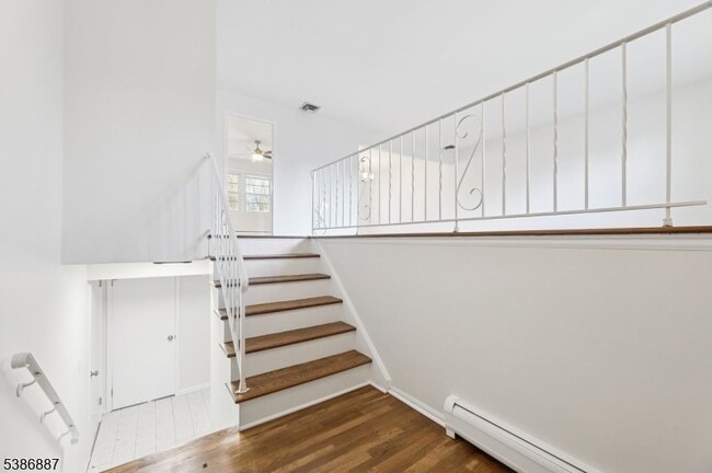 Photo - 71 Roosevelt St