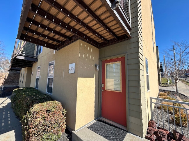 Photo - 4577 Madison Ave