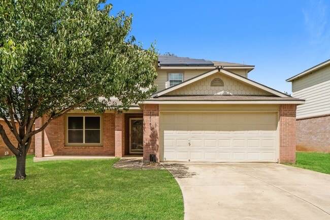 Large 5 Bedroom! Move in Ready! - Large 5 Bedroom! Move in Ready!