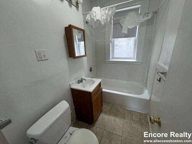 Photo - 1175 Boylston St Unit 6