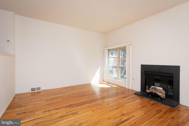 215 N 23rd St
