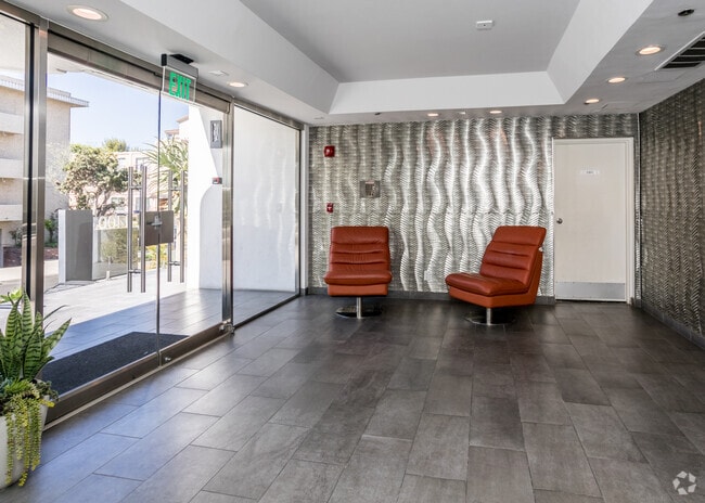 Photo - Midvale Court Apartments Westwood