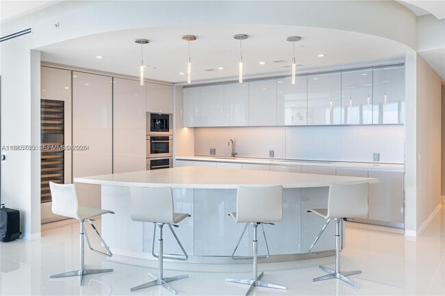 Photo - 18975 Collins Ave Unit 4600