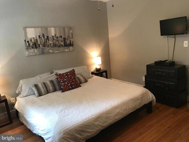 Photo - 731 13th St NE Unit 1