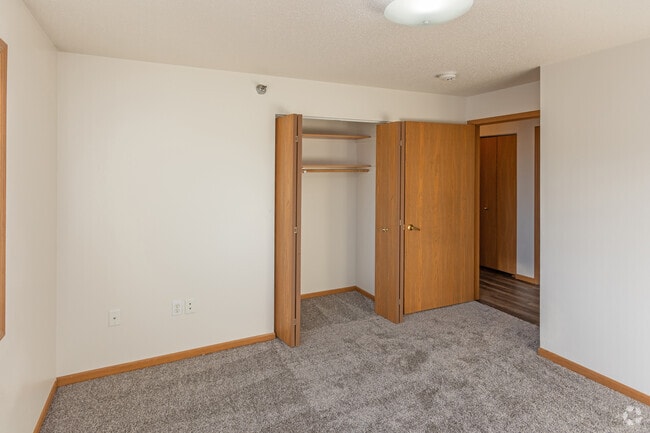 3BR, 2BA - 1,200SF - Bedroom