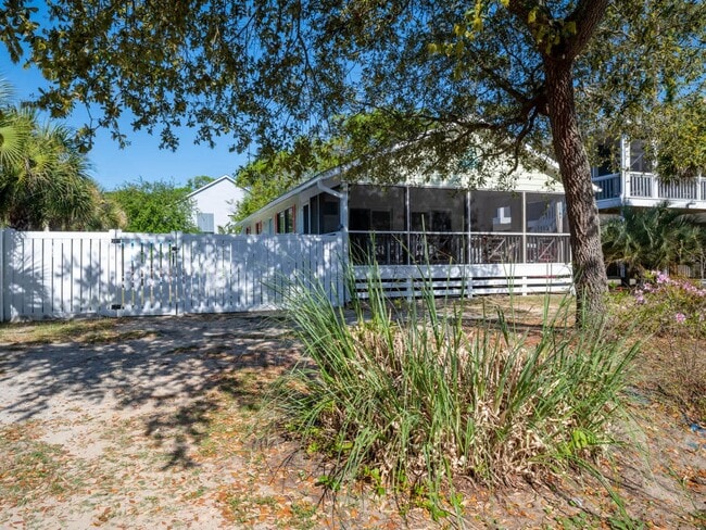 Photo - OFF-SEASON MONTHLY BEACH LIVING AWAITS!