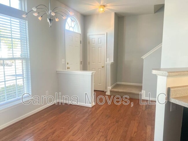 223 Spring Crossing Cir