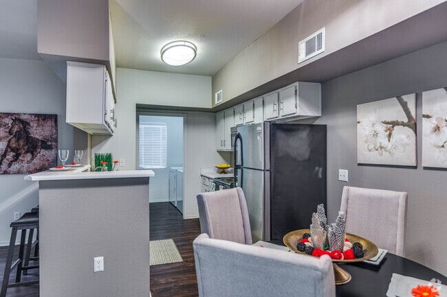 2 HAB, 2 BA - 940 ft² - Jovanna Villas