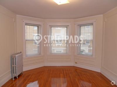 Building Photo - 1 bedroom in Malden MA 02148 Rental