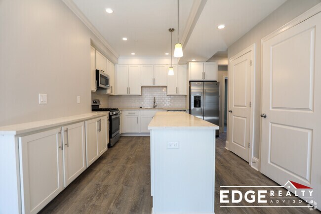 Building Photo - 30 Kenrick St Unit 2 Rental