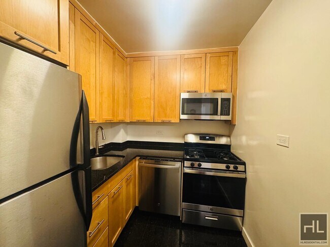 Photo - East 79th Street Unidad 2D