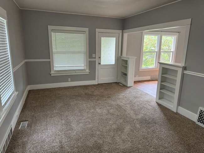 Photo - 1018 Arlington Ct