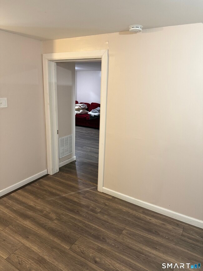 Photo - 163 Alder St