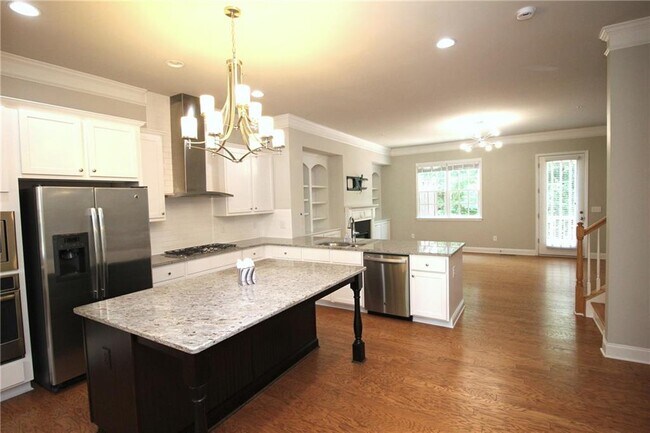 Photo - 335 Rose Garden Ln