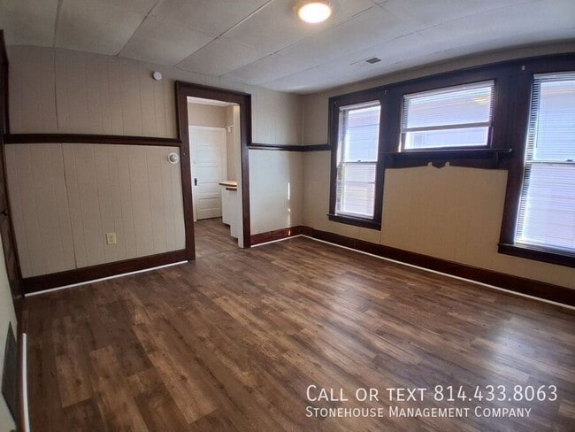 Photo - 620 E 6th St Unit 2.