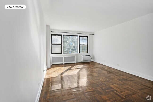 Building Photo - 245 E 24th St Rental