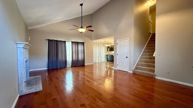 953 Dancing Horse Dr