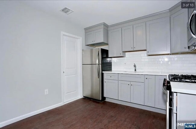 Photo - 471 Harrison Ave Unit 3A