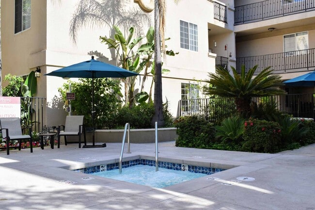 Regency at Sherman Oaks
