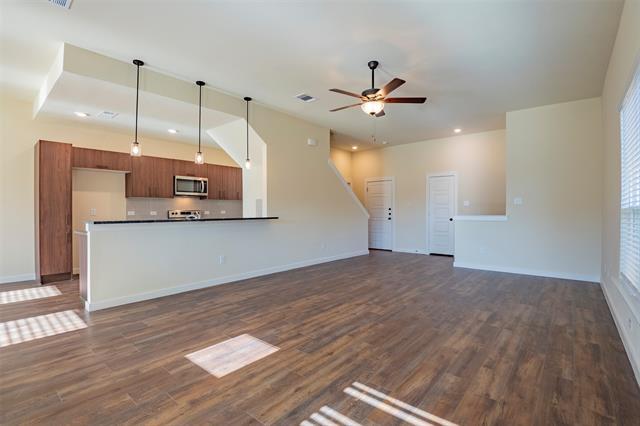 Photo - 708 Blackland dr