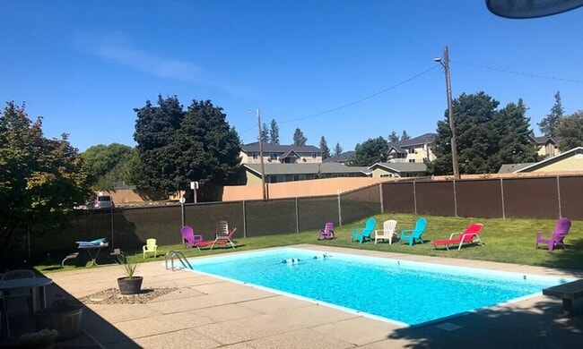 WillowWood Village Apts
